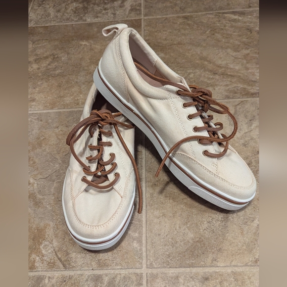 Vionic Other - Vionic Men's Beige Sneakers with Brown Laces Size 10
